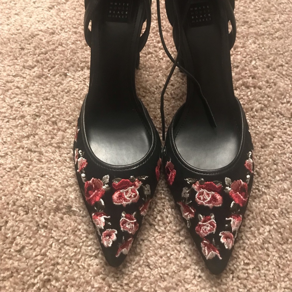 White House Black Market Floral Embroidered Heel